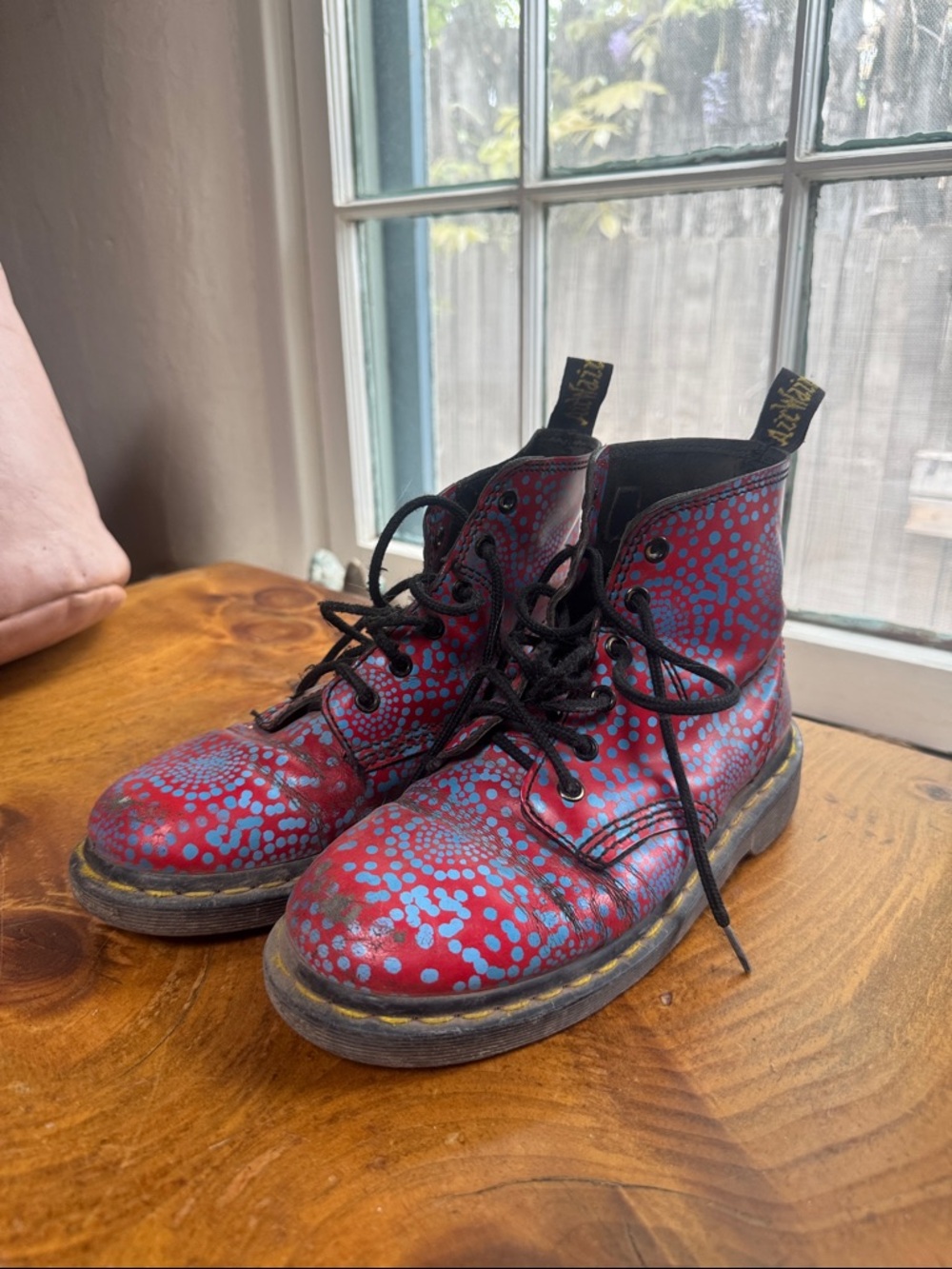 Dr. Martens Boots Redwith Light Blue Dot Pattern